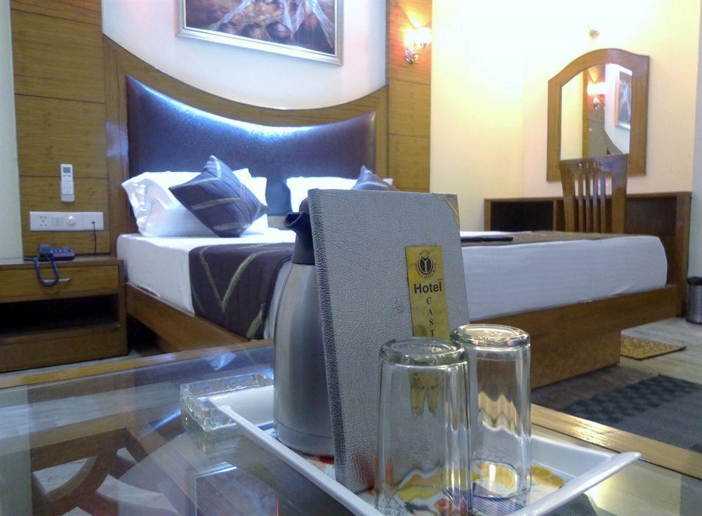 Hotel Castle Blue New Delhi Near Igi Airport Buitenkant foto